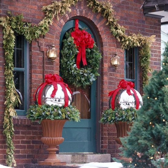 Vánoční nazdobení vchodových dveří - 
