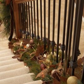 Vánočně nazdobené schodiště Jana Grisanti