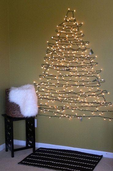 Vánoční stromeček ze světelného řetězu - 