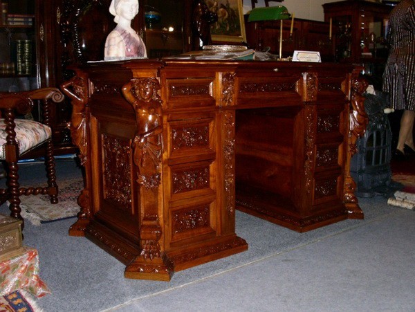 Originální starožitný nábytek - Truhlářství Miček 