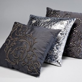 Luxusní dekorativní polštář s ornamentem 40x40 cm - LuxusDesign