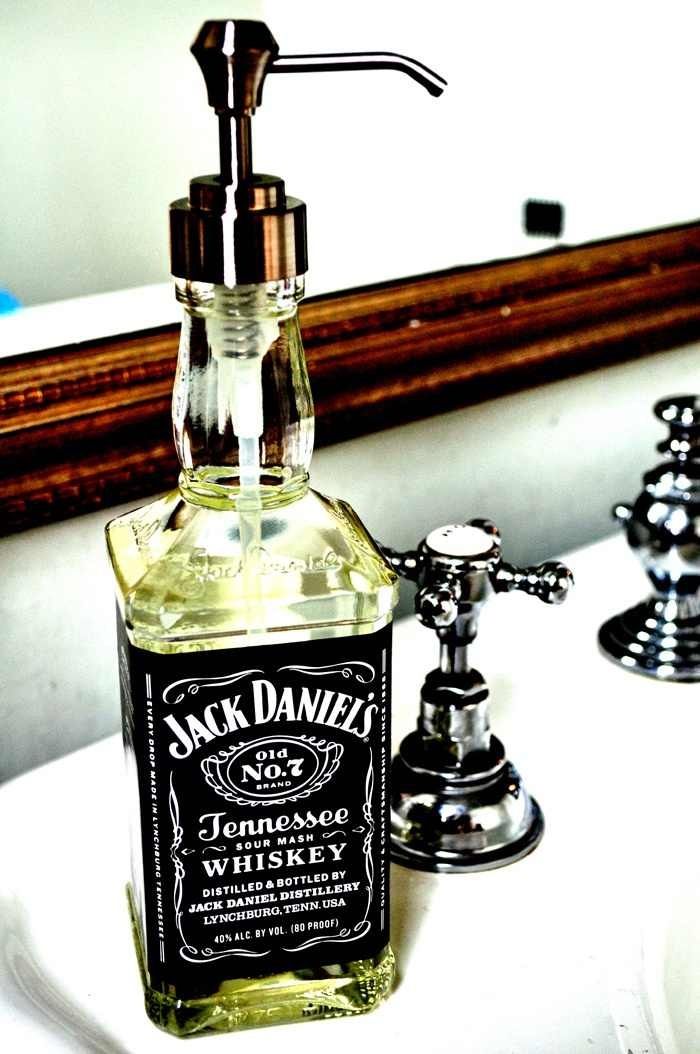 Nádoba na tekuté mýdle z lahve Jack Daniels - 