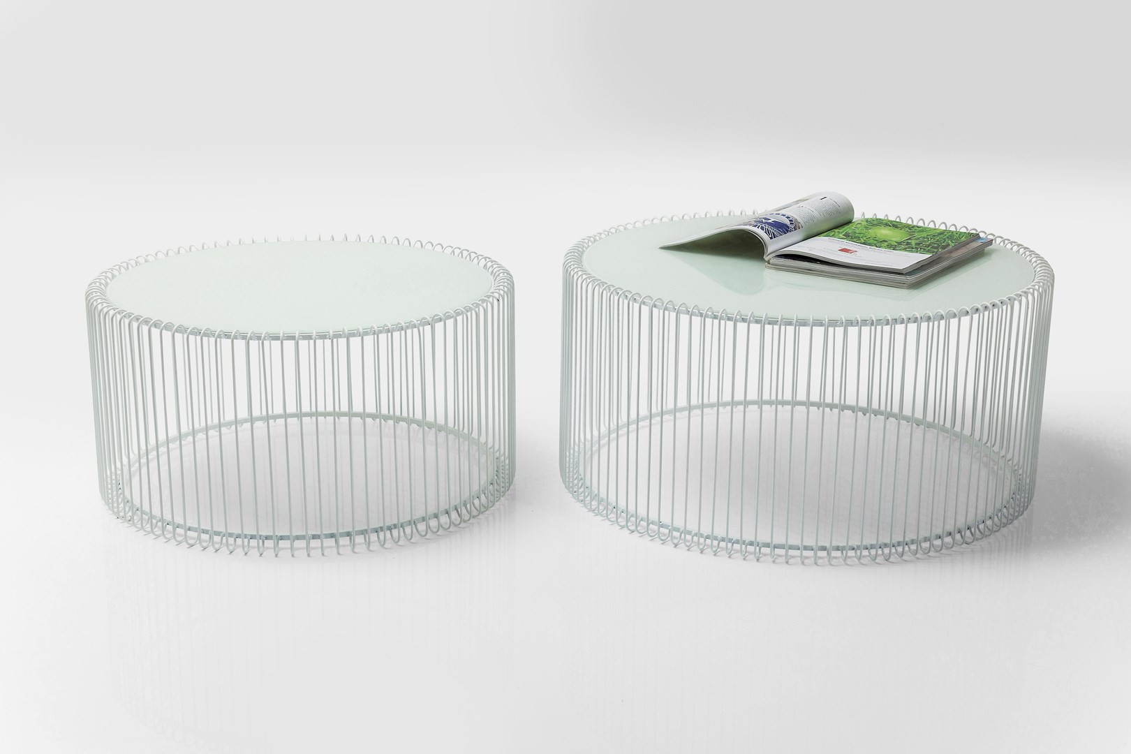 Kare Design Set dvou bílých kovových konferenčních stolků Wire 69,5/60 cm - KARE