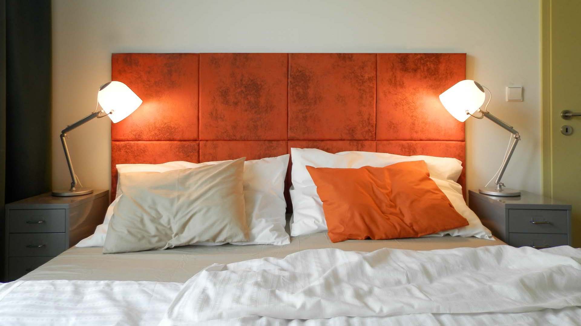 ložnice - čelo postele - čalouněné panely COMPLETED