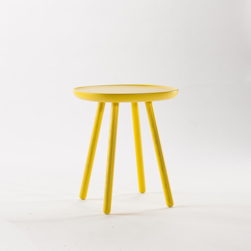 Žlutý odkládací stolek z masivu EMKO Naïve, ø 45 cm - Bonami.cz