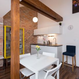 Apartmán Meryl - obytný prostor s kuchyňkou