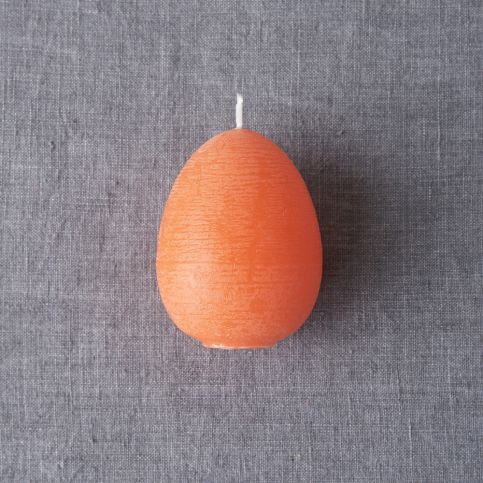 EASTER Svíčka ve tvaru vajíčka 6cm - oranžová - Butlers.cz