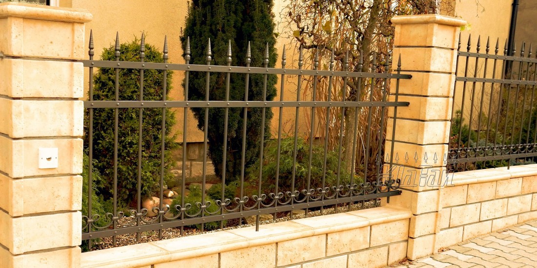 Fotogalerie kovaných plotů a kovaných bran∣KlaTan - KlaTan - Kované ploty