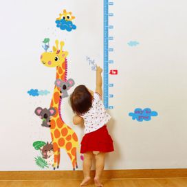 Dětská samolepka – metr na dveře nebo zeď 60x120 cm Giraffe & Koalas – Ambiance
