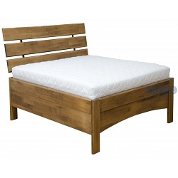 Dřevěná postel - 