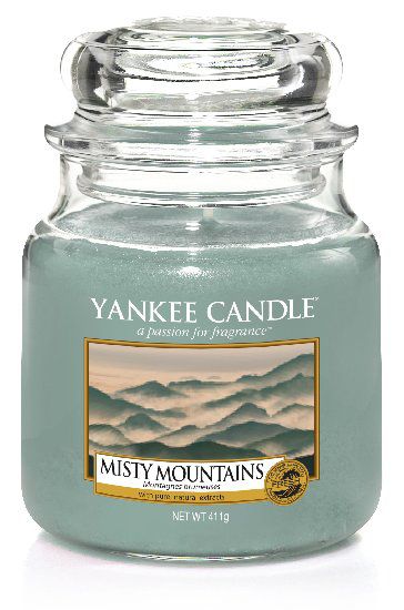 Yankee Candle vonná svíčka Misty Mountains Classic střední - Different.cz