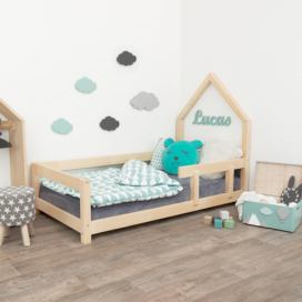 Benlemi Dětská postel domeček POPPI s bočnicí Zvolte barvu: Přírodní dekor bez laku, Rozměr: 90 x 200 cm, Strana: Vpravo