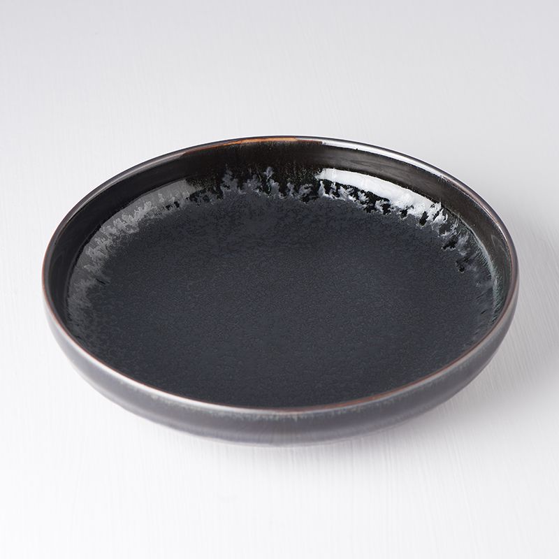 Černý keramický talíř se zvednutým okrajem MIJ Matt, ø 22 cm - Bonami.cz