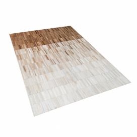 Béžový kožený koberec 140 x 200 cm YAGDA