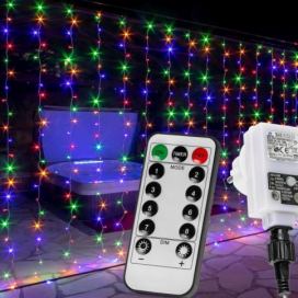 VOLTRONIC Vánoční světelný závěs - 6 x 3 m, 600 LED, barevný