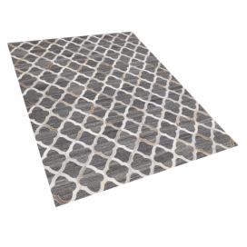 Kožený koberec v šedé a béžové barvě 160 x 230 cm ROLUNAY
