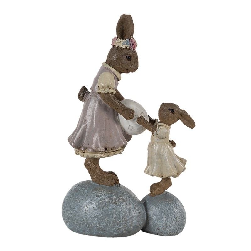 Dekorace králíčci na kamenech držící vajíčko - 10*6*17 cm Clayre & Eef - LaHome - vintage dekorace