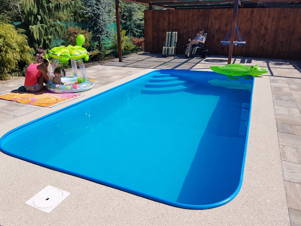 Obdélníkový zahradní bazén - 