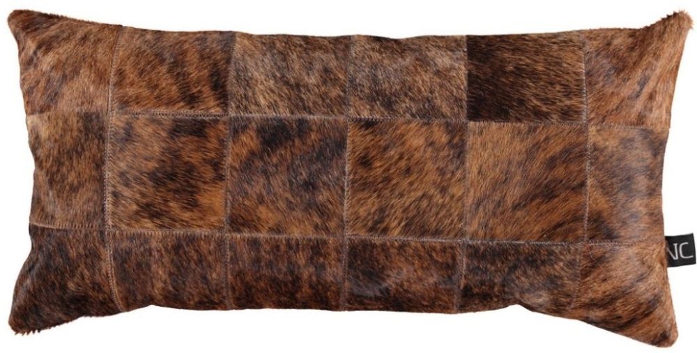 Natures Collection designové kožešinové polštáře Cow Hide (30 x 60 cm) - DESIGNPROPAGANDA