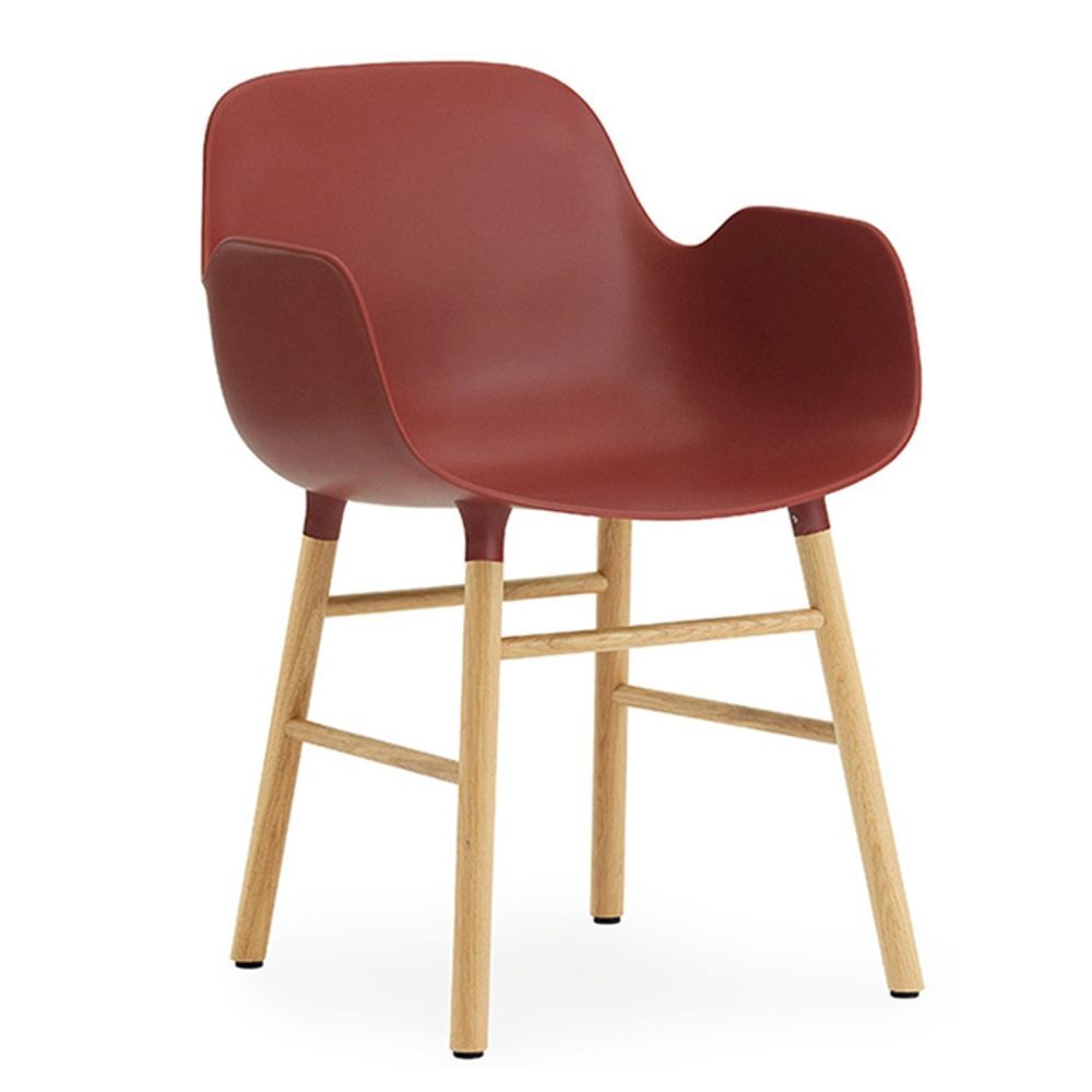 Výprodej Normann Copenhagen designové židle Form Armchair Wood (červená, dub) - DESIGNPROPAGANDA