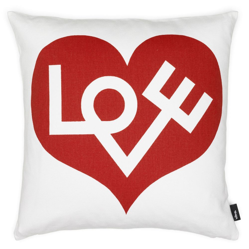 Vitra designové polštáře Graphic Print Pillows Love Heart - DESIGNPROPAGANDA