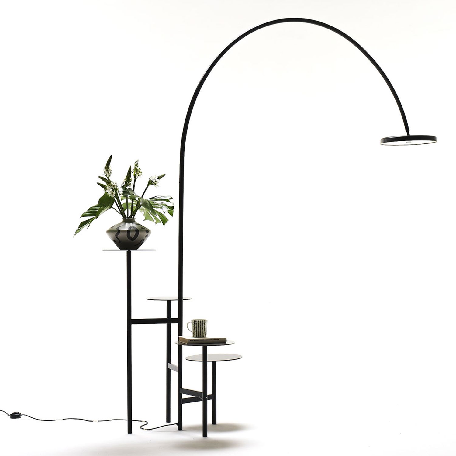 Mogg designové stojací lampy Ikebana Arch Lamp - DESIGNPROPAGANDA