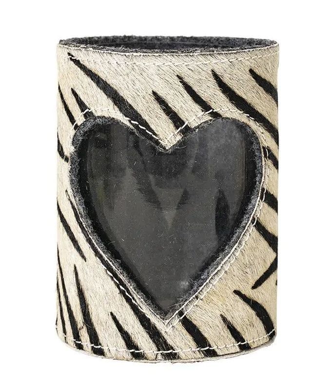 Svícen se srdcem zdobený kůží se vzorem Zebra - 11,5*11,5*16cm Mars & More - LaHome - vintage dekorace