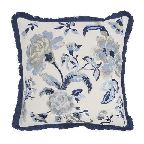 Bílo - modrý polštář s vyšívanými květy a třásněmi Bloom - 50*50 cm Light & Living - LaHome - vintage dekorace