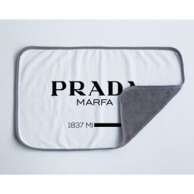 Černobílý ručník z mikrovlákna 45x70 cm Prada – Really Nice Things