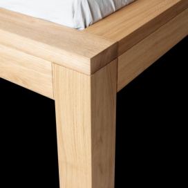 Vyroba nabytku na miru - postel z dubového dřeva