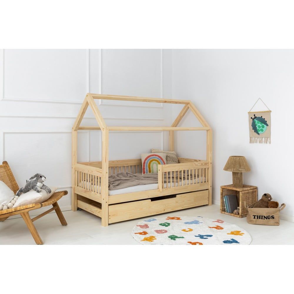 Domečková dětská postel z borovicového dřeva s úložným prostorem a výsuvným lůžkem v přírodní barvě 80x160 cm Mila MBW – Adeko - Bonami.cz