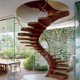 Dřevěné designové schodiště Bogdan Feldman