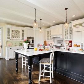 Kuchyně sdřevěnou podlahou
