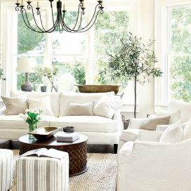 Prosvětlený obývací pokoj v bílé Debora 