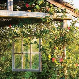 Zahradní altán z trámu a okenice Pavlina Musilová