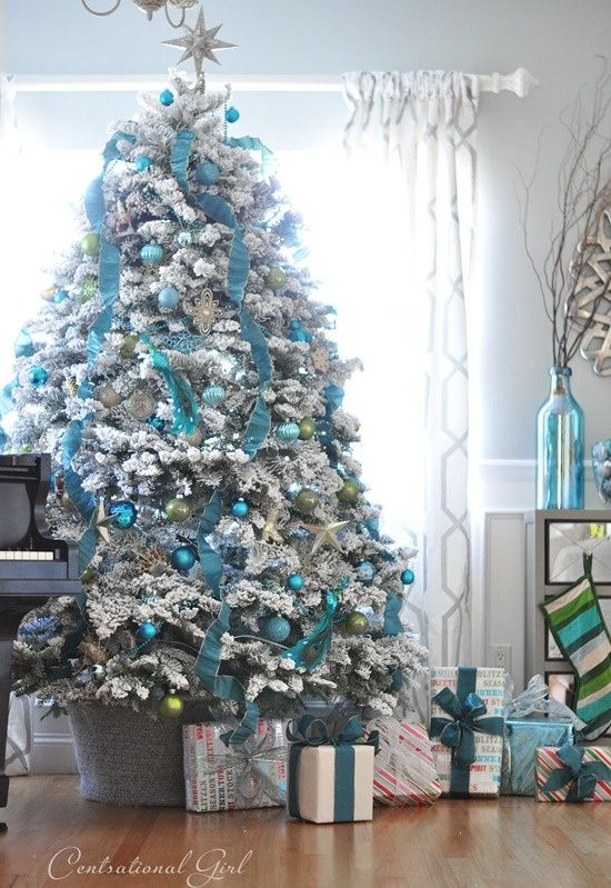Stříbrno-modrý vánoční stromeček - 