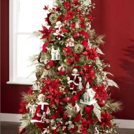 Vánoční stromeček v červené