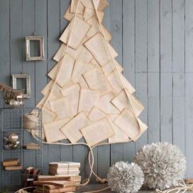 Vánoční stromeček ze starých papírů