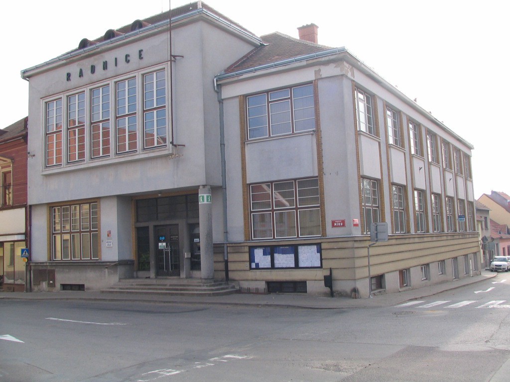Radnice Jaroměřice nad Rokytnou - Vekra okna
