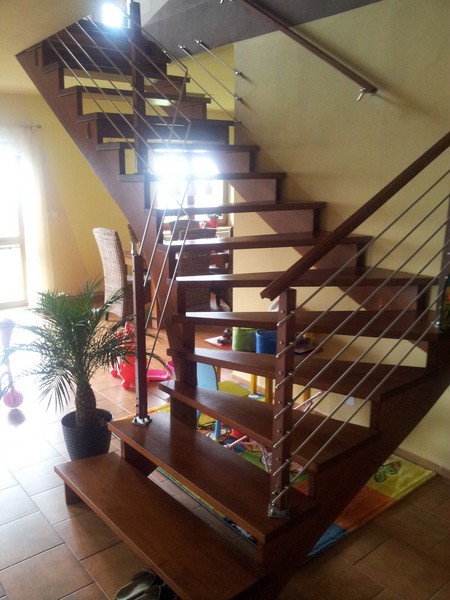 Dřevěné schody a schodiště - Truhlářství Miček 