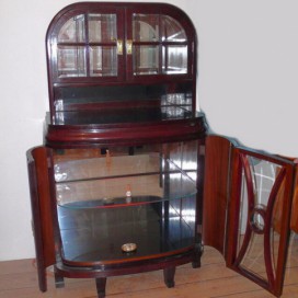 Originální starožitný nábytek - Fotogalerie - Truhlářství Miček 