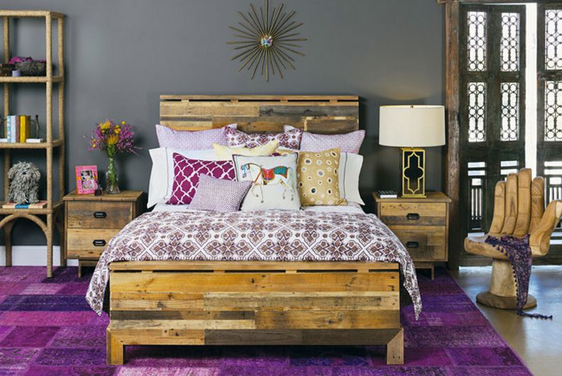 Pěkná dřevěná postel - 