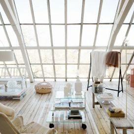 Loft s velkým střešním oknem