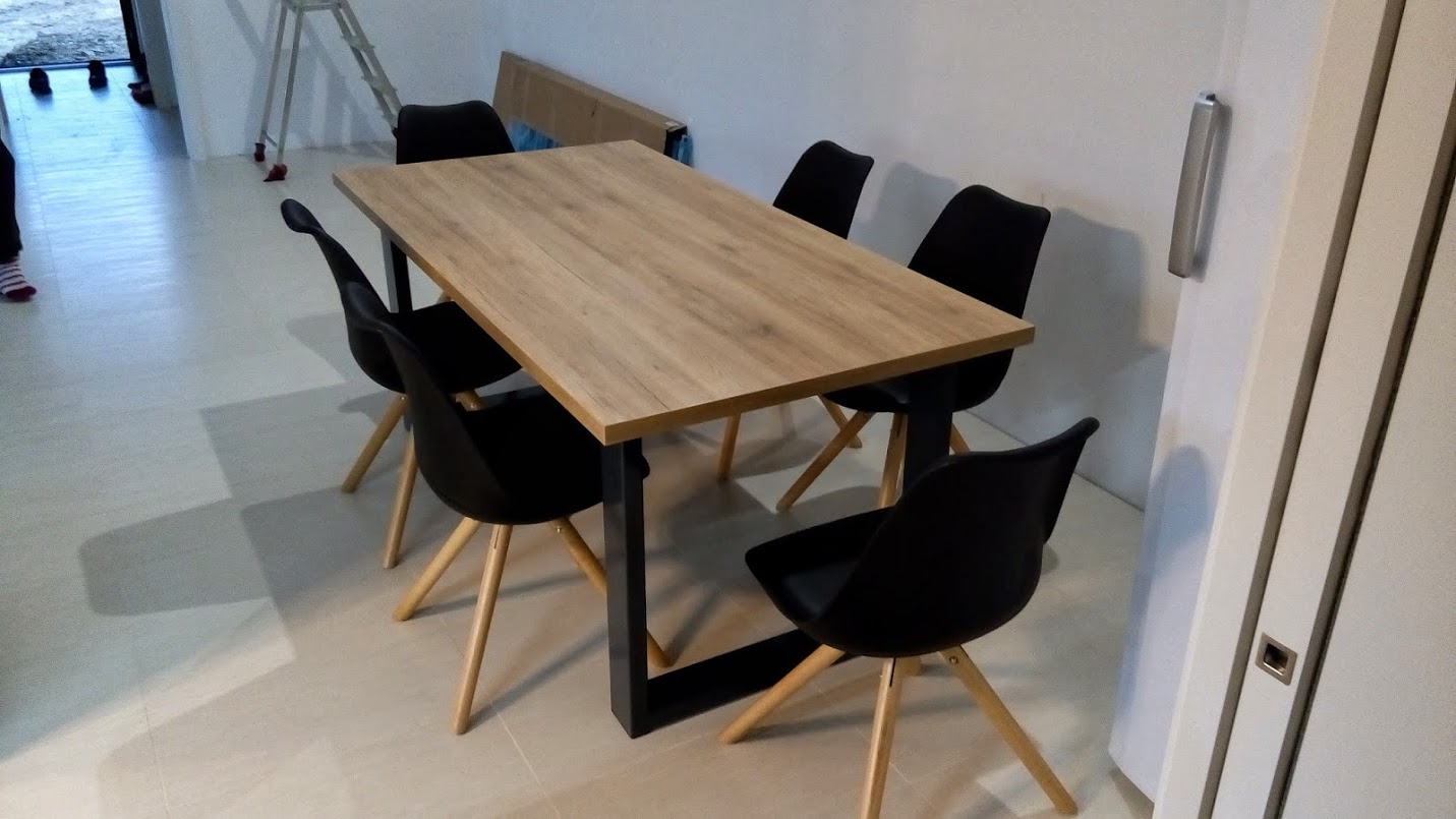 Moderní jídelní stůl a židle - KULHÁNEK zahradní nábytek