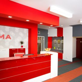 KOMA Modular - vybavení recepce