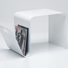 KARE: Odkládací stolek Newspaper Metal white