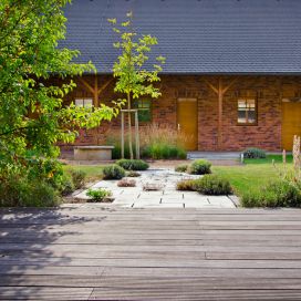 rozlehlá zahrada Flera - Atelier zahradní architektury