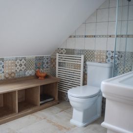 Rekonstrukce chalupy - nová koupelna Anglická Sezóna