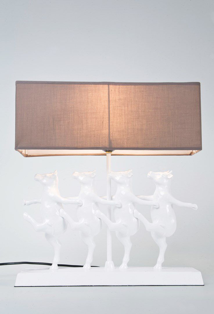 Stolní lampa Dancing Cows - KARE