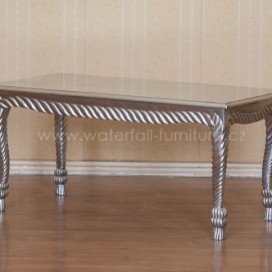 Stříbrný konferenční stolek
